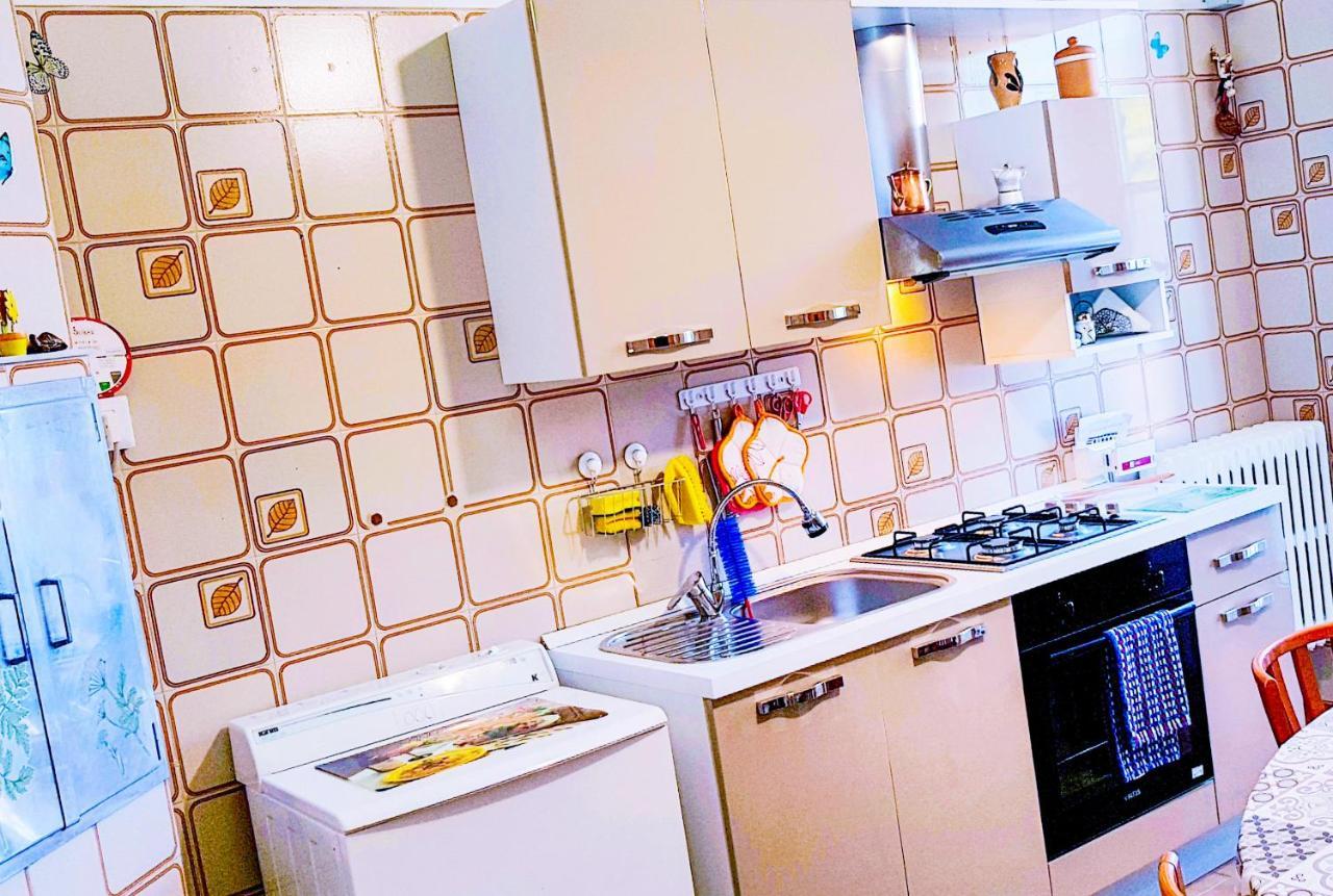 Apartamento La Casa Dei Colori Giovinazzo Exterior foto