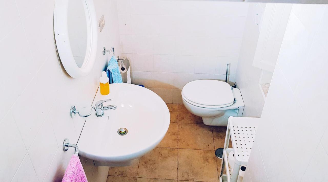 Apartamento La Casa Dei Colori Giovinazzo Exterior foto